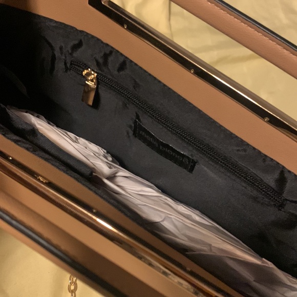 Ladies handbag tan in colour made by melie bianco - Picture 4 of 6